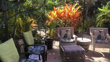 310  Front St Shark Pit, Lahaina home - photo 2 of 22