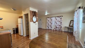 325  Gay St , Lanai home - photo 2 of 10