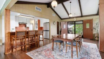 325  Kiele St , Wailuku home - photo 2 of 50