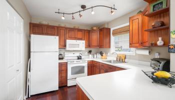 325  Thirteenth St , Lanai home - photo 6 of 21