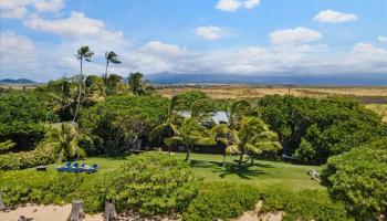 33  Hana Hwy Paia Town, Spreckelsville/Paia/Kuau home - photo 2 of 50