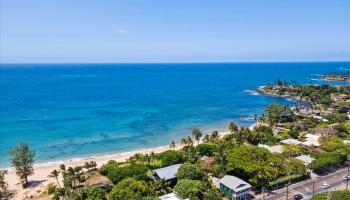 33  Hana Hwy Paia Town, Spreckelsville/Paia/Kuau home - photo 3 of 50