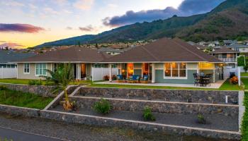 337  Laniuma Pl , Wailuku home - photo 6 of 38