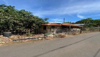 348  Lani Pl Happy Valley, Wailuku home - photo 2 of 5