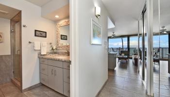 Papakea Resort I II condo # L304, Lahaina, Hawaii - photo 5 of 50