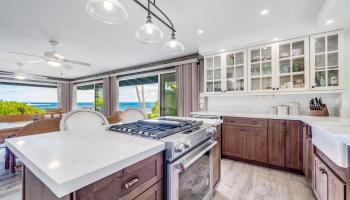 355  Wailua Rd Wailua-ke'anae, Hana home - photo 5 of 50