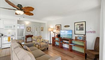 Maui Sands I condo # 2A, Lahaina, Hawaii - photo 4 of 32