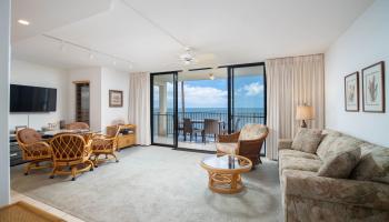 Kihei Beach condo # 405, Kihei, Hawaii - photo 4 of 42