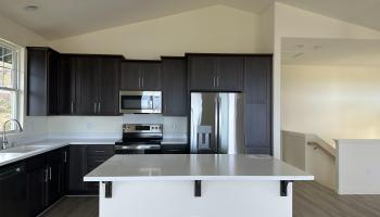 36  Kupaloke St Kehalani, Wailuku home - photo 6 of 22