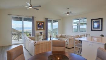 36  Kupaloke St Kehalani, Wailuku home - photo 6 of 28