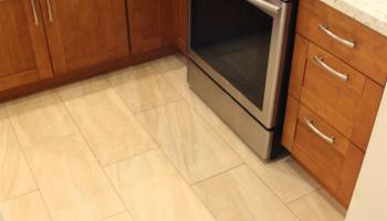 condo # 404, Lahaina, Hawaii - photo 5 of 10