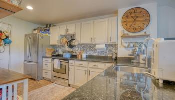 The Breakers condo # F44, Lahaina, Hawaii - photo 6 of 39