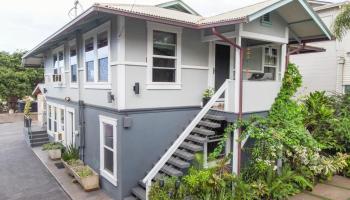 372  Market St Happy Valley, Wailuku home - photo 2 of 36