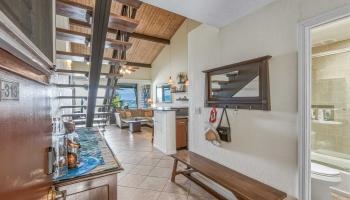 Kulakane condo # 313, Lahaina, Hawaii - photo 3 of 38