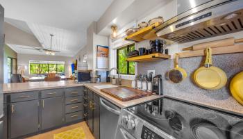 Hale Royale condo # E212, Lahaina, Hawaii - photo 4 of 36