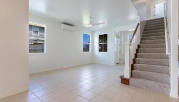 38  Maunaleo St Kehalani, Wailuku home - photo 5 of 38