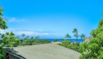 3863  Mahinahina St , Lahaina home - photo 2 of 42