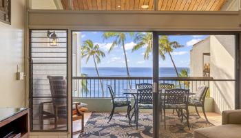 Hale Mahina condo # B402, Lahaina, Hawaii - photo 1 of 26