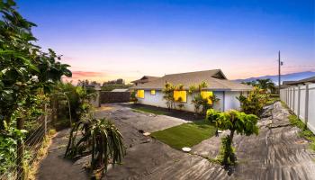 39  Hoola Hou St , Wailuku home - photo 3 of 25