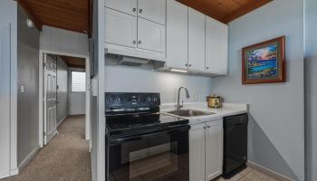 Polynesian Shores condo # 206, Lahaina, Hawaii - photo 6 of 38