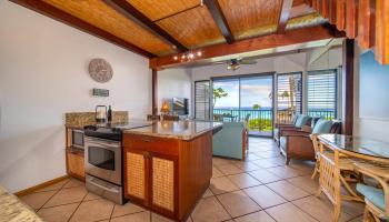 Polynesian Shores condo # 212, Lahaina, Hawaii - photo 4 of 29