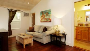 40  Ae Ln Paia Town, Spreckelsville/Paia/Kuau home - photo 3 of 24