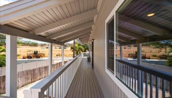 402  Auhana Rd , Kihei home - photo 3 of 42