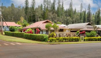 404  Fourth St , Lanai home - photo 2 of 37