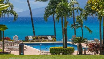 Mahina Surf condo # 218, Lahaina, Hawaii - photo 4 of 28