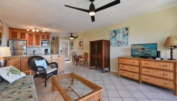Mahina Surf condo # 123, Lahaina, Hawaii - photo 6 of 31