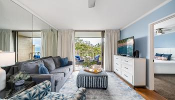 Kahana Manor condo # 608, Lahaina, Hawaii - photo 4 of 40