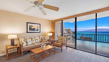Valley Isle Resort condo # 1002B, Lahaina, Hawaii - photo 6 of 32