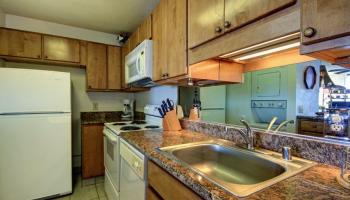 Valley Isle Resort condo # 1004, Lahaina, Hawaii - photo 5 of 25
