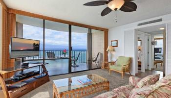 Valley Isle Resort condo # 1010, Lahaina, Hawaii - photo 4 of 24 Valley Isle Resort condo # 1010, Lahaina, Hawaii - photo 4 of 24