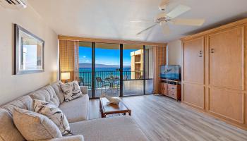 Valley Isle Resort condo # 1102B, Lahaina, Hawaii - photo 4 of 47