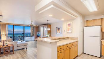 Valley Isle Resort condo # 1102B, Lahaina, Hawaii - photo 5 of 45