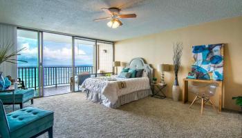 Valley Isle Resort condo # 1107, Lahaina, Hawaii - photo 5 of 17