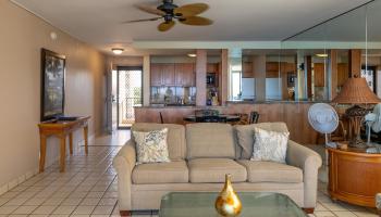 Valley Isle Resort condo # 601, Lahaina, Hawaii - photo 4 of 32