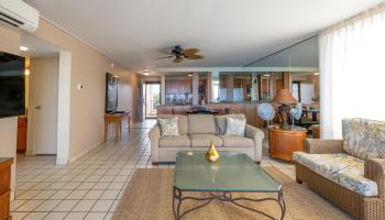 Valley Isle Resort condo # 601, Lahaina, Hawaii - photo 5 of 32