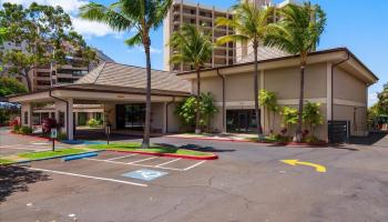 Valley Isle Resort condo # 706, Lahaina, Hawaii - photo 4 of 18