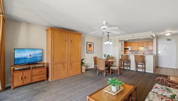 Valley Isle Resort condo # 802, Lahaina, Hawaii - photo 4 of 19