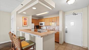 Valley Isle Resort condo # 802, Lahaina, Hawaii - photo 5 of 19