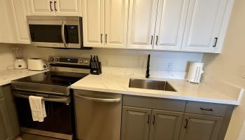 Valley Isle Resort condo # 903B, Lahaina, Hawaii - photo 5 of 35