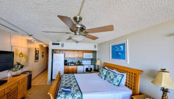 Royal Kahana condo # 1104, Lahaina, Hawaii - photo 3 of 17