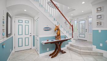 440  Mikioi Pl , Maui Meadows home - photo 6 of 50