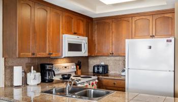 Hololani condo # B-401, Lahaina, Hawaii - photo 2 of 42