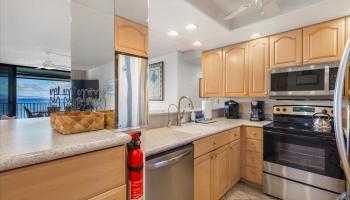 Hololani condo # B503, Lahaina, Hawaii - photo 5 of 29