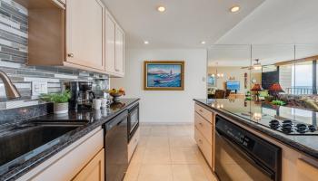 Kahana Reef condo # 221, Lahaina, Hawaii - photo 4 of 35