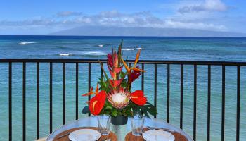 Kahana Reef condo # 317, Lahaina, Hawaii - photo 1 of 26