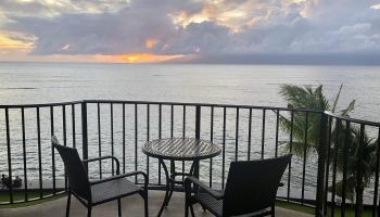 Kahana Reef condo # 415, Lahaina, Hawaii - photo 3 of 18